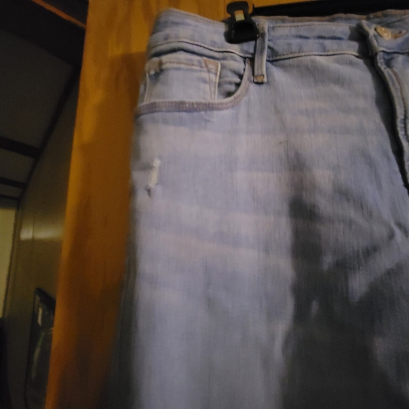 Old Navy Rockstar Super Skinny High Rise Jeans: Light Distressed Wash:NWT: SZ 16 - Picture 2 of 6